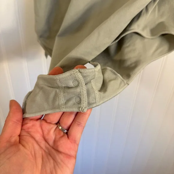 SKIMS Smoothing Seamless Tank Snap Bodysuit Light Green Size L/XL - Picture 5 of 9